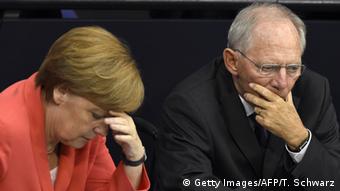 «Hρεμιστικό χάπι για τους βουλευτές του CDU η υπόσχεση Σόιμπλε για συμμετοχή του ΔΝΤ», τονίζει ο αντιπρόεδρος της Κ.Ο. του SPD
