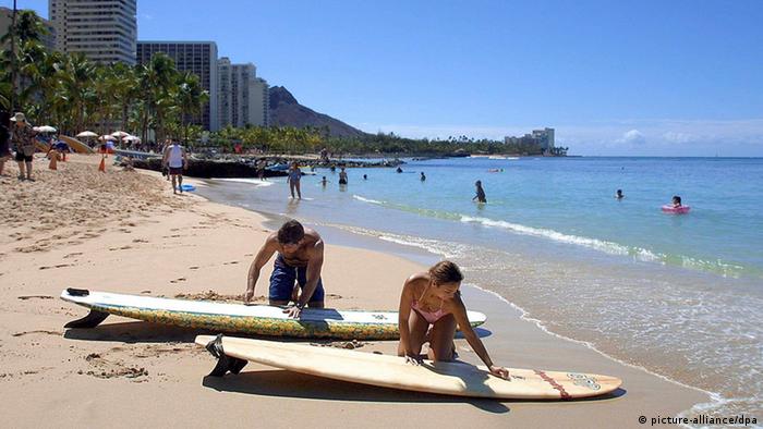Hawaii Waikiki Beach nahe Honolulu (picture-alliance/dpa)