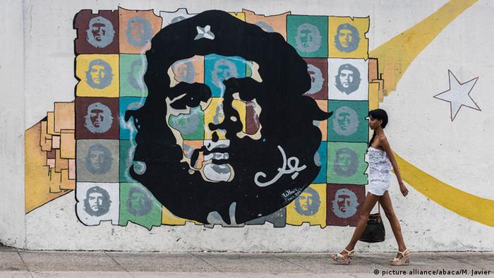 Kuba Havanna Tourismus Graffiti Che Guevara (picture alliance/abaca/M. Javier)