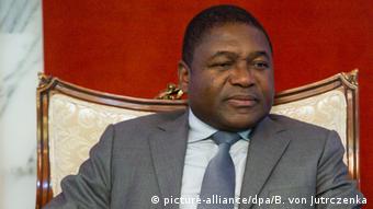 Mosambik Präsident Filipe Nyusi (picture-alliance/dpa/B. von Jutrczenka)