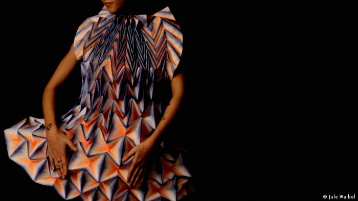 Model wearing a paper dress designed by Jule Waibel (Photo: Jule Waibel)