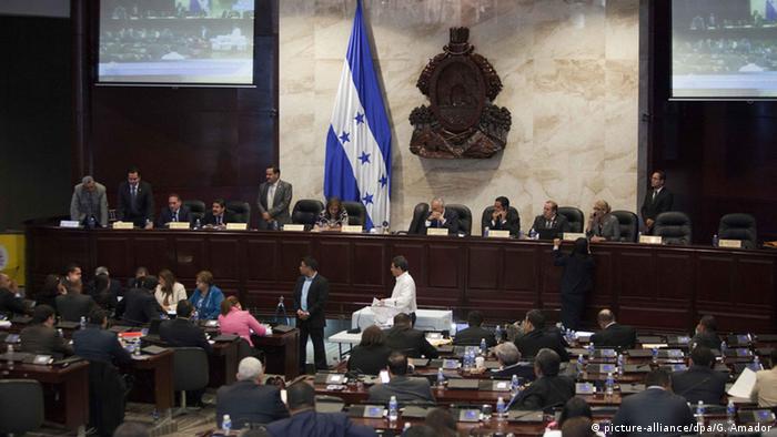Honduras Parlament (picture-alliance/dpa/G. Amador)