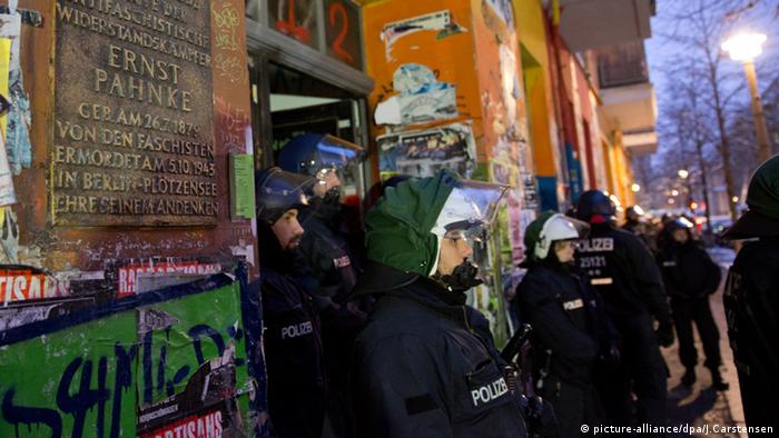 Berlin Polizei Polizeieinsatz (picture-alliance/dpa/J.Carstensen)