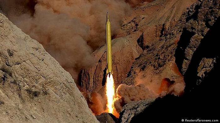 تصویری از آزمایش موشکی میان‌برد توسط ایران در سال ۲۰۱۶، (عکس از آرشیو)