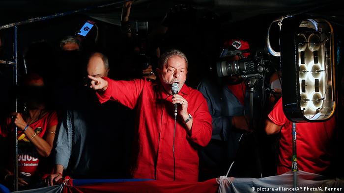 Brasiliens ehemaliger Präsident Luiz Inácio Lula da Silva (picture-alliance/AP Photo/A. Penner)