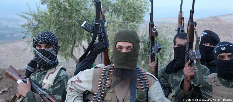 Combatentes da Frente Al-Nusra na Síria