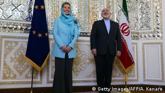 Iran EU-Außenbeauftragte Federica Mogherini & Mohammad Javad Zarif (Getty Images/AFP/A. Kenare)