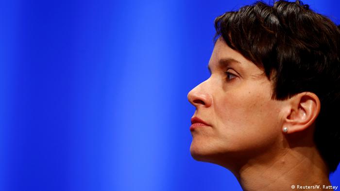 Deutschland AfD Bundesparteitag in Stuttgart Frauke Petry (Reuters/W. Rattay)