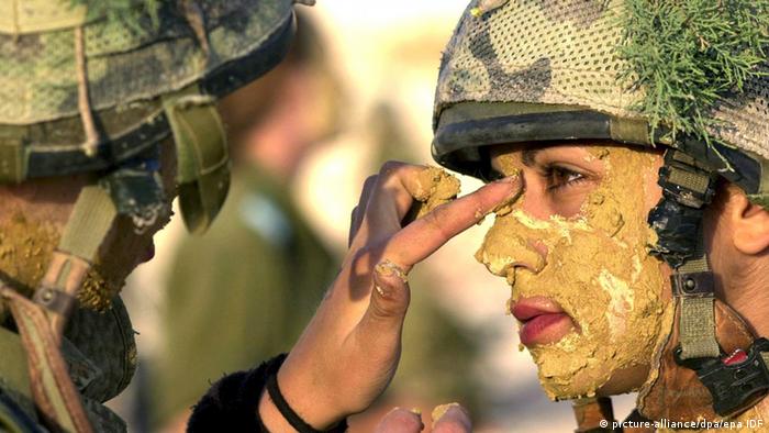 Frauen in der israelischen Armee (picture-alliance/dpa/epa IDF)