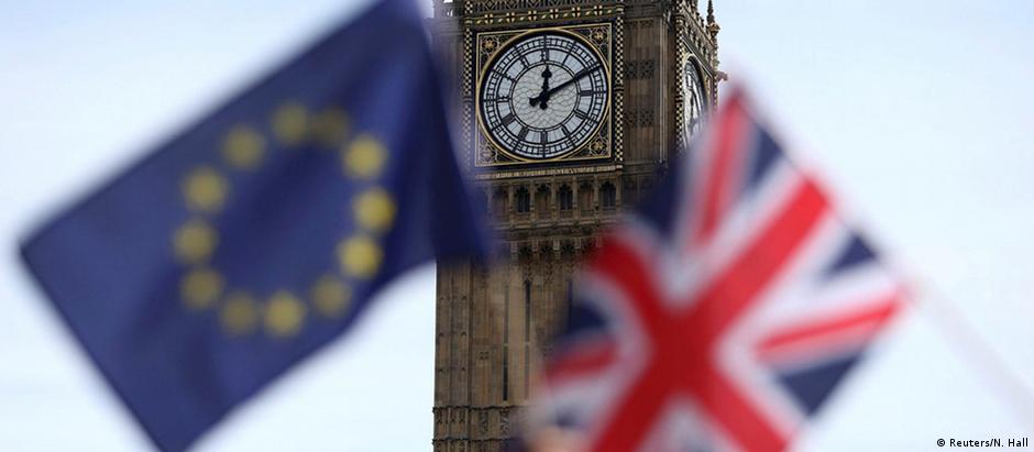 Artigo 50 prevê dois anos de negociações entre UE e Reino Unido