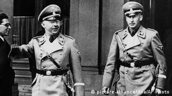 Райнхард Хайдрих (вдясно) с Хайнрих Химлер
