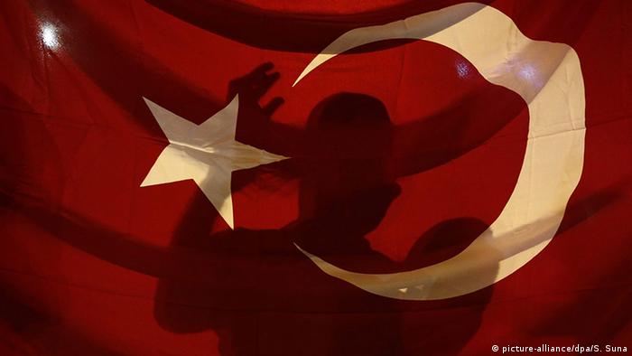 Symbolbild Türkei Islamisten (picture-alliance/dpa/S. Suna)
