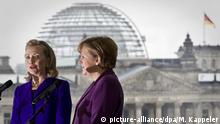 Deutschland Berlin Angela Merkel und Hillary Clinton