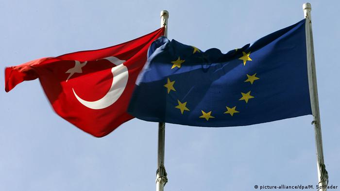 Symbolbild Beziehungen Türkei und EU (picture-alliance/dpa/M. Schrader)