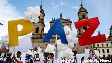 Kolumbien Unterzeichnung des Friedensvertrags (picture-alliance/dpa/L. Munoz)