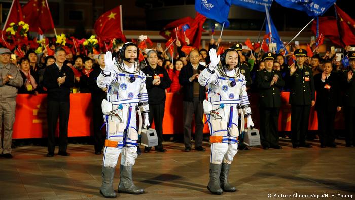 China inicia sua missão espacial mais extensa