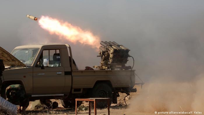 Irak Mossul Offensive der Peschmerga gegen IS (picture-alliance/abaca/Y. Keles )