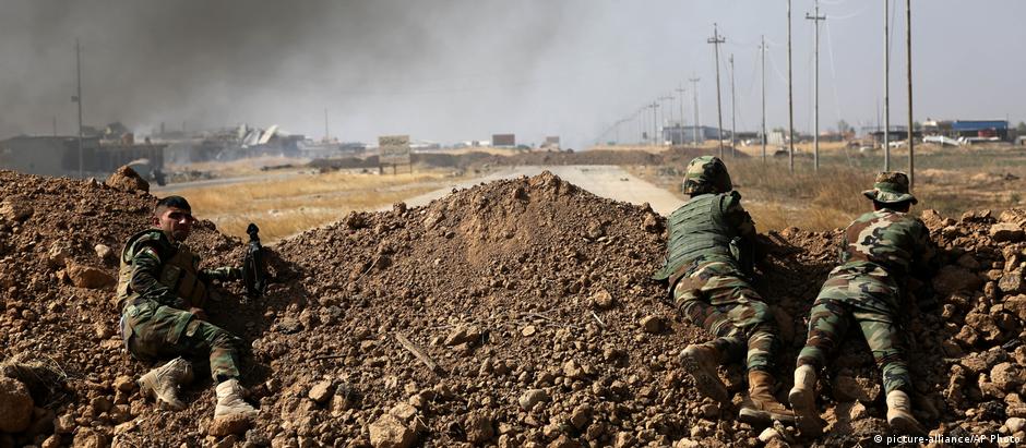 Curdos combatem jihadistas próximo a Mossul