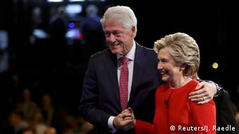 USA Hillary Clinton und Bill Clinton (Reuters/J. Raedle)