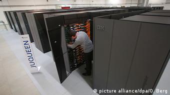 Deutschland Supercomputer Juqueen (picture alliance/dpa/O. Berg)