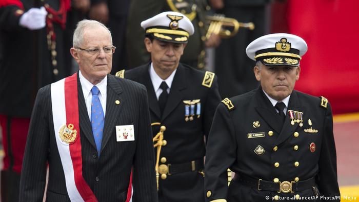 Peru Präsident Pedro Pablo Kuczynski (picture-alliance/AP Photo/M. Mejia)