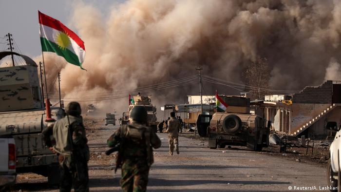 Irak Baschiqa Kämpfe Peschmerga (Reuters/A. Lashkari)