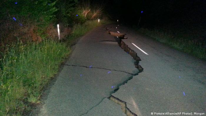 Внаслідок землетрусу в Новій Зеландії потріскалися дороги