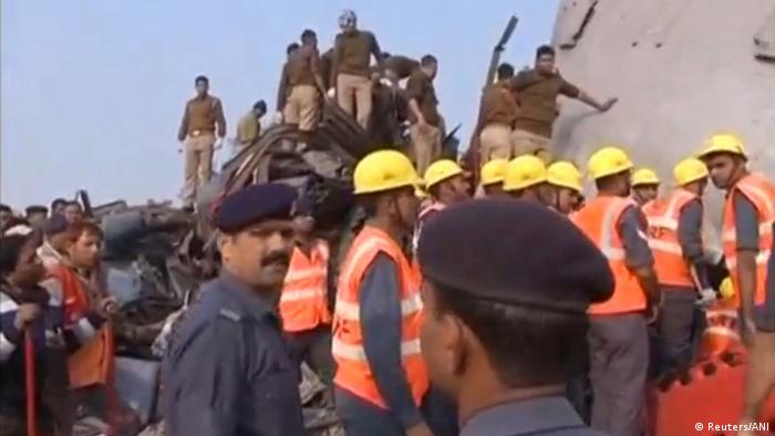 Indien Expresszug entgleist: Viele Tote bei Zugunglück (Reuters/ANI)