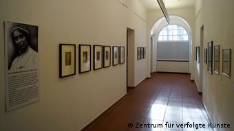 Το Κέντρο για τις Τέχνες υπό Διωγμό στο Ζόλινγκεν φιλοξενεί τις φωτογραφίες της Άγκνες Σέφερ
