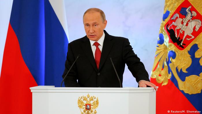 Russland Putin Rede an die Nation (Reuters/M. Shemetov)