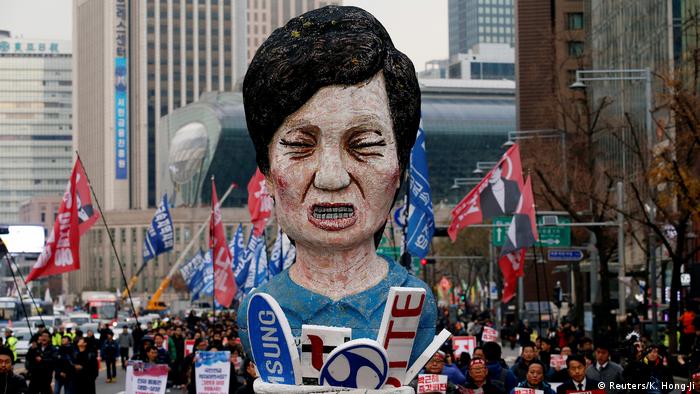 Südkorea Proteste gegen Präsidentin Park Geun-hye (Reuters/K. Hong-Ji)