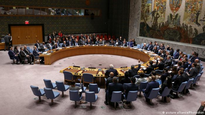 Russland und China blockieren UN-Resolution zu Feuerpause in Aleppo (picture-alliance/Photoshot)