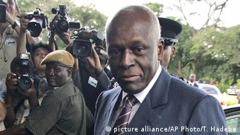 Angola Jose Eduardo dos Santos (picture alliance/AP Photo/T. Hadebe)