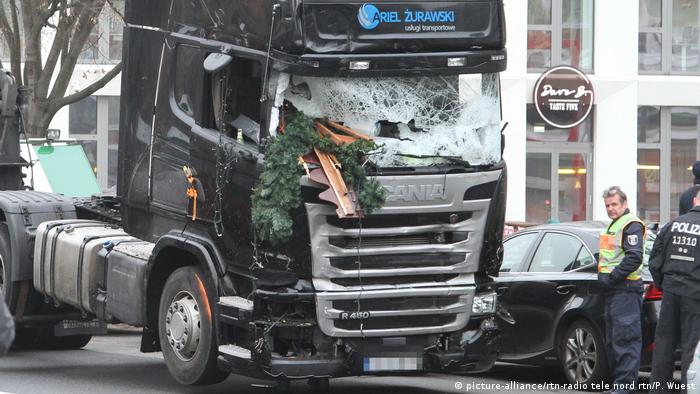 Грузовой автомобиль, которым был совершен теракт в Берлине
