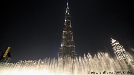 Dubai - Feuerwerk zum neuen Jahr (picture-alliance/AA/M. Khaled)