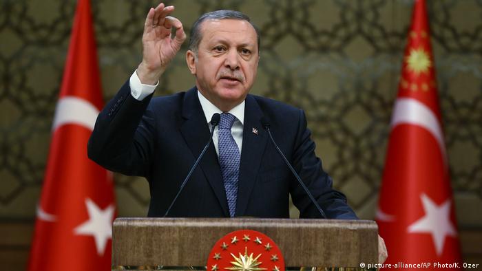 Türkei Recep Tayyip Erdogan (picture-alliance/AP Photo/K. Ozer)