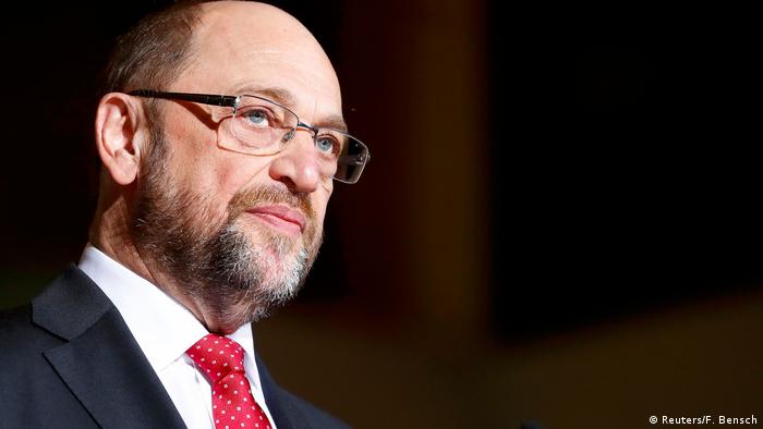 Deutschland Schulz erhebt Führungsanspruch der SPD (Reuters/F. Bensch)