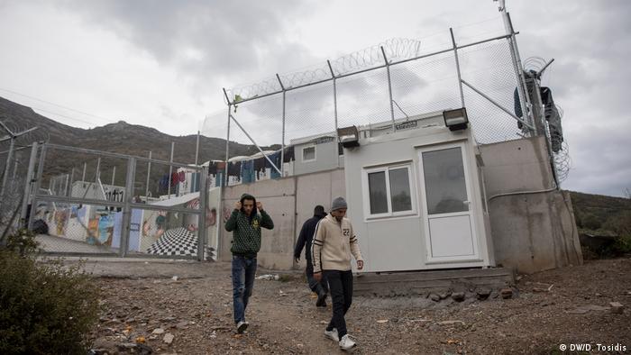 Griechenland Flüchtlinge auf der Insel Samos - Flüchtlingslager (DW/D. Tosidis)