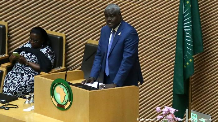 Äthiopien Treffen Afrikanische Union - Tschad Außenminister Moussa Faki (picture-alliance/Anadolu Agency/M. Wondimu Hailu)