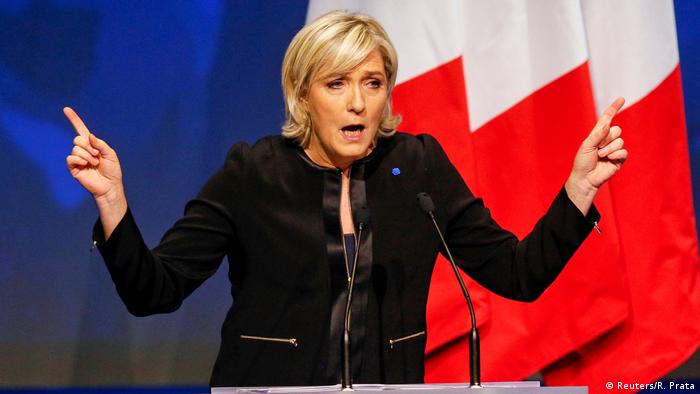 Frankreich Le Pen startet Wahlkampf mit Angriffen auf die EU (Reuters/R. Prata)