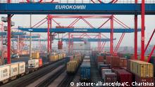 Containerverkehr in Hamburg