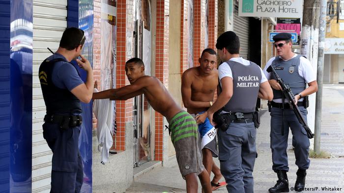 Brasilien Espirito Santo Polizei Streik Gewalt (Reuters/P. Whitaker)