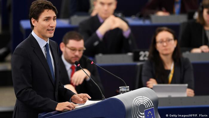 Frankreich Straßburg Justin Trudeau im EU Parlament (Getty Images/AFP/F. Florin)