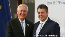 Deutschland G 20 Außenministertreffen in Bonn - Sigmar Gabriel und Rex Tillerson 