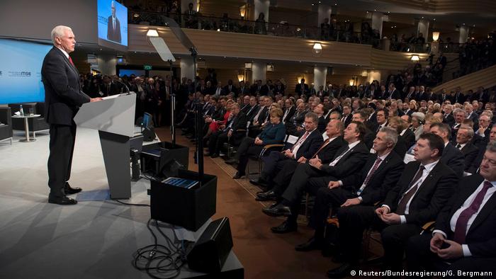 Münchner Sicherheitskonferenz 2017 | Mike Pence, USA (Reuters/Bundesregierung/G. Bergmann)