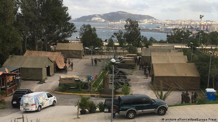 Spanien Marokko Zeltlager für Flüchtlinge in Ceuta (picture-alliance/dpa/Europa Press)