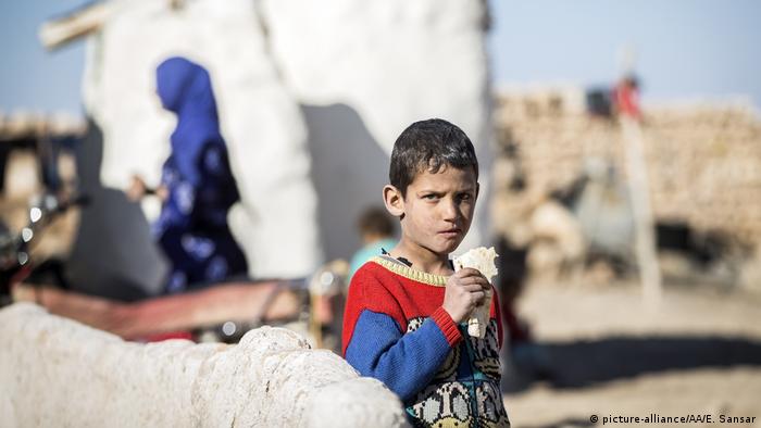 Syrien - Kinder im Krieg (picture-alliance/AA/E. Sansar)