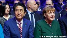 Deutschland Merkel und Abe bei CeBIT-Eröffnung