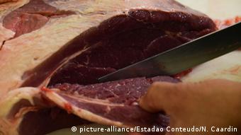 La crisis de la carne brasileña puede lastrar el incipiente repunte económico del país.