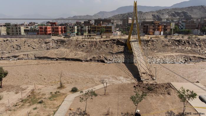 Peru | katasrophale Verhältnisse in Lima (DW/E. van Nes)